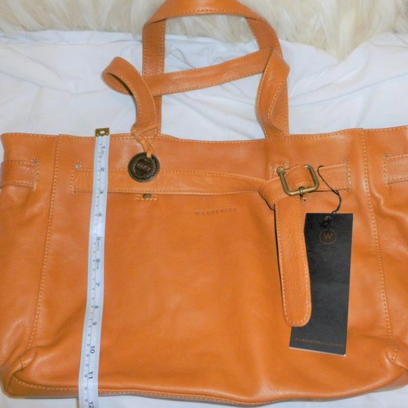 SOLD NWT Wanderers Travel Co. Madrid Handgag with Bellagio Card Wallet Included - Picture 3 of 15